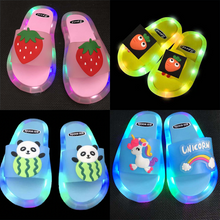 Afbeelding in Gallery-weergave laden, LED Happy Slippers For Children
